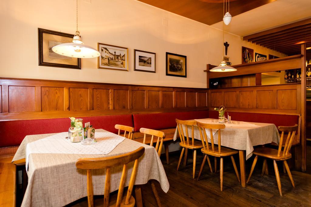 Gasthof Grillitsch Roesslwirt Obdach Extérieur photo