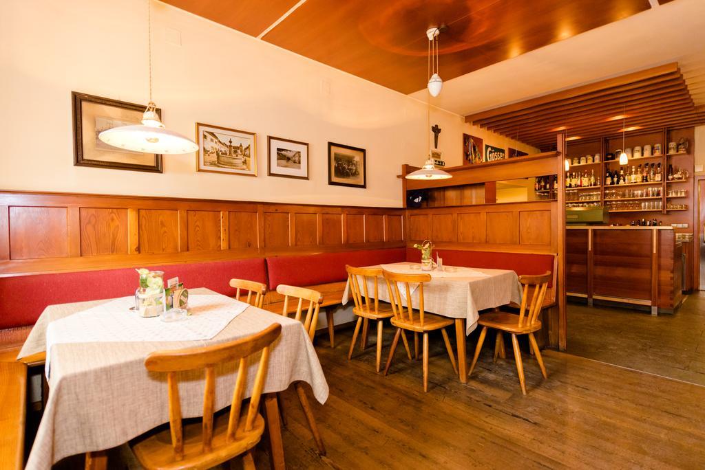 Gasthof Grillitsch Roesslwirt Obdach Extérieur photo
